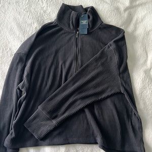 Soft A&F Cozy Quarter Zip Sweater - Large